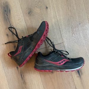 Saucony- Peregrine 10  pwr trac trail running shoe